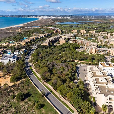 Salgados 1 Bedroom Apartment - 500M From The Beach Guia  Buitenkant foto